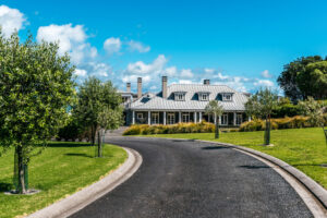 Te Rere Cove High End House